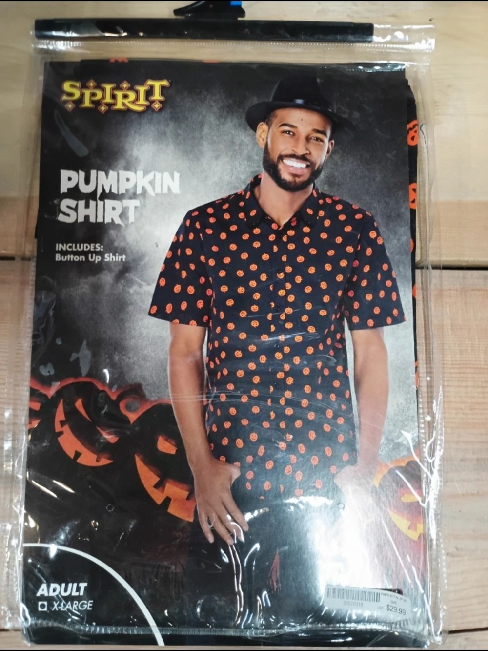 Spirit Black Short-Sleeve Button-Down with Orange Pumpkin Print XL - Picture 2 of 5